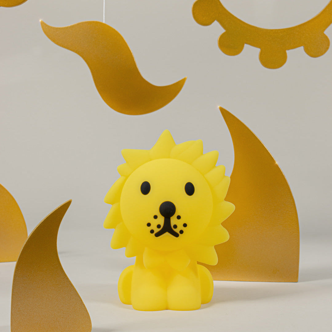 Bundle of Light | Lion