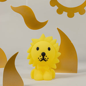 Bundle of Light | Lion