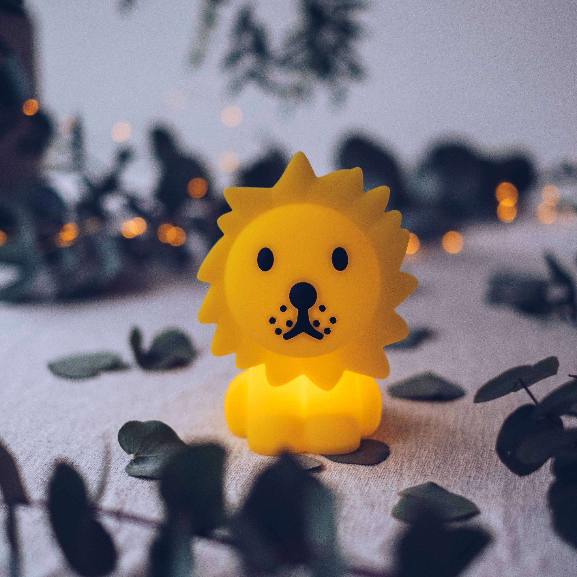 Bundle of Light | Lion