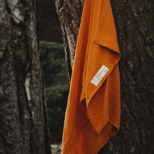 berlin frama towel on tree