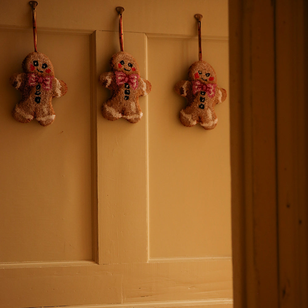 Ginger Bread Gift Hanger | GoodWeave Certified