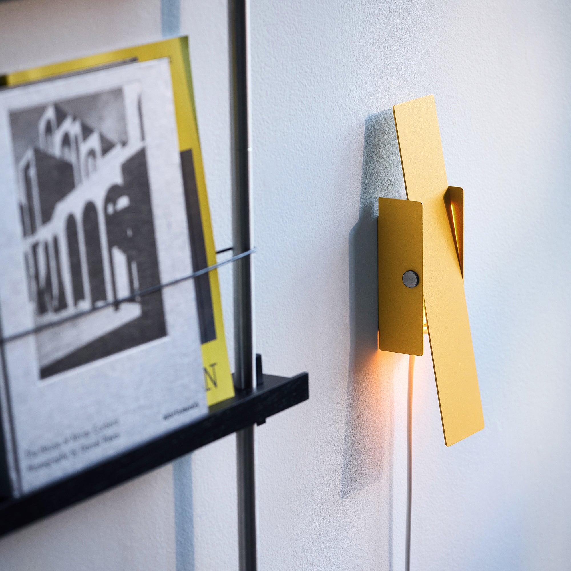 Pivoting Wall Lamp | Yellow