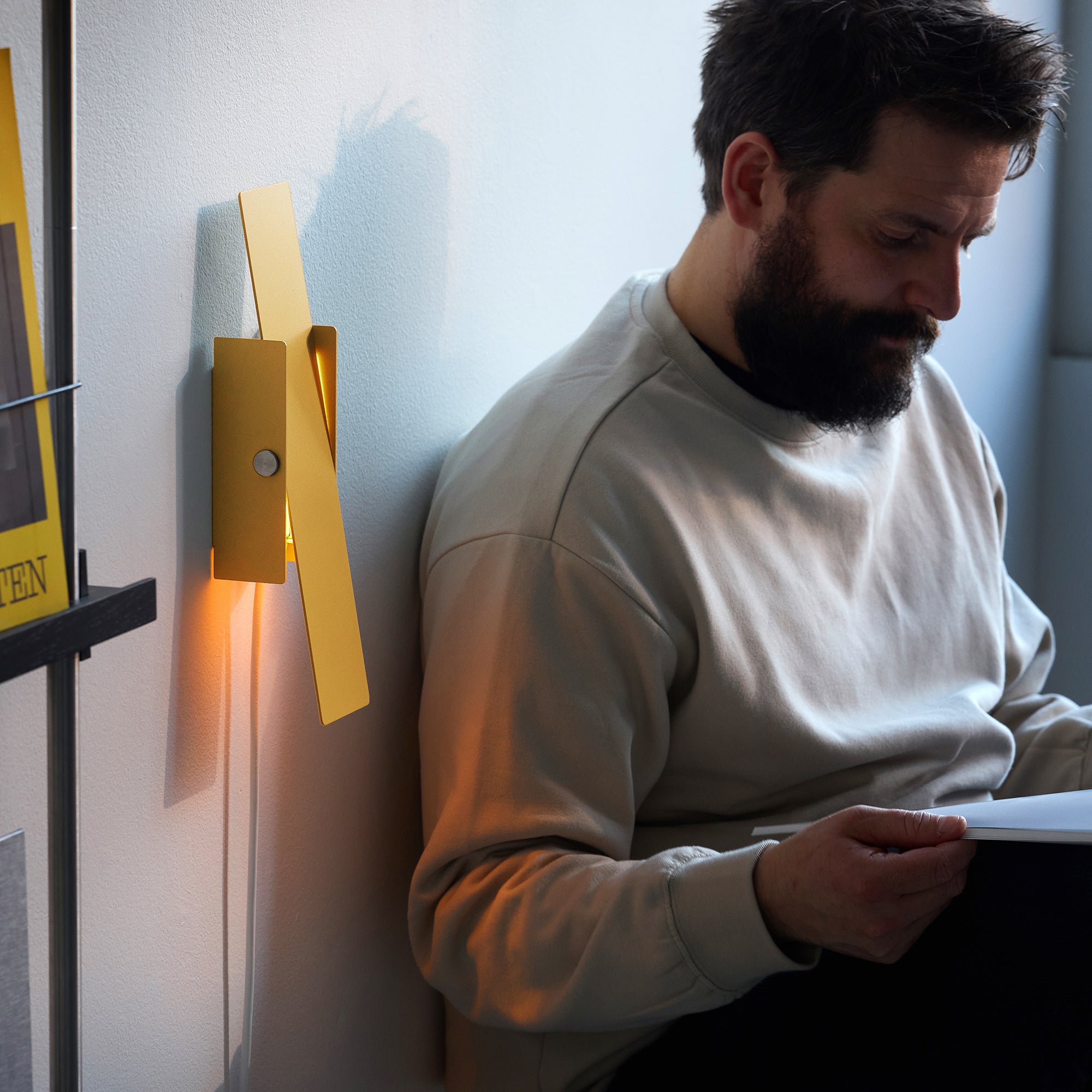 Pivoting Wall Lamp | Yellow