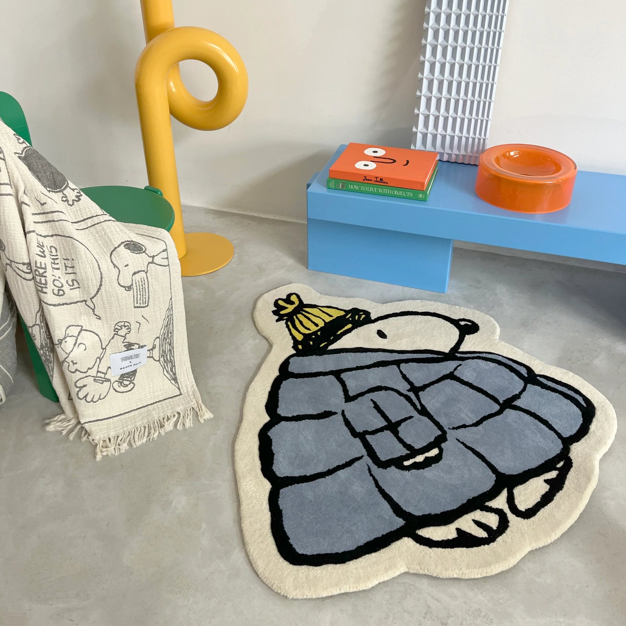 Snoopy Puffer Jacket Rug | 110 x 112 cm | Blue Yellow