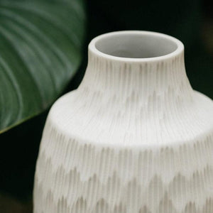 Grand vase urne blanc
