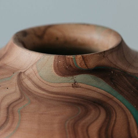 Urn Mango Wood Vase