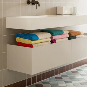 Bath Towel | Red Turquoise