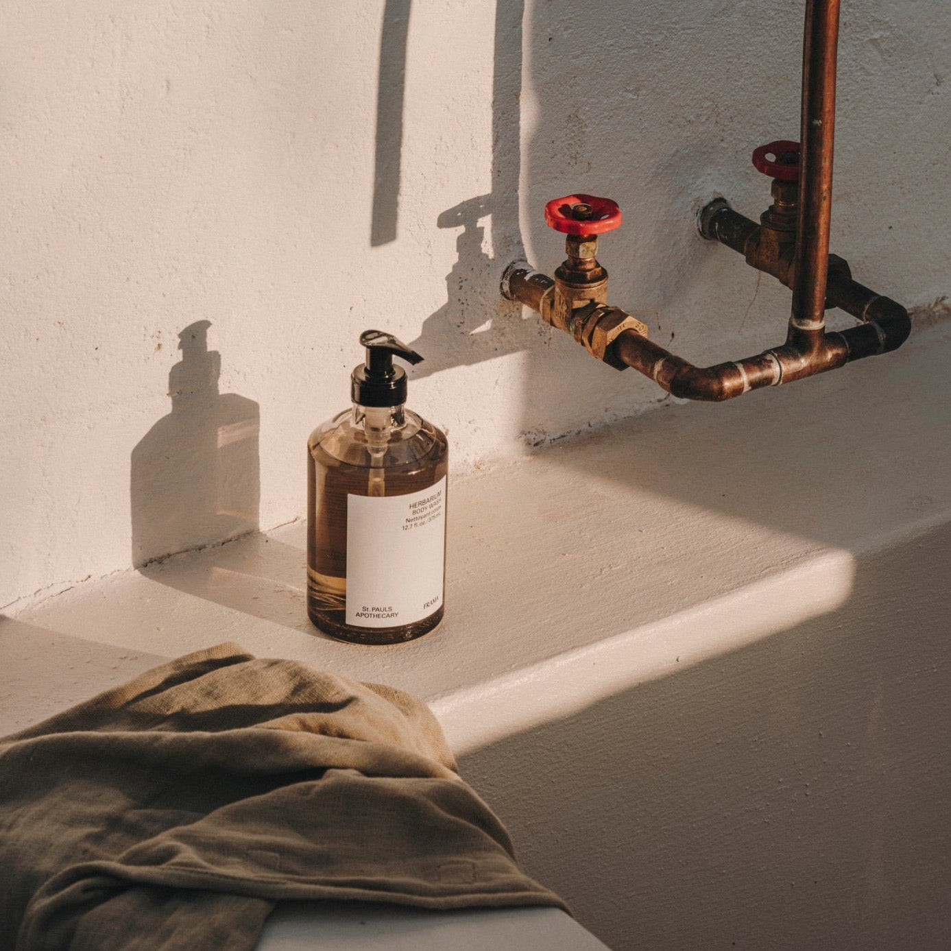 COFFRET CADEAU : GEL LAVANT ET LOTION POUR LES MAINS | HERBARIUM