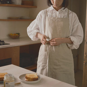 FUTO Linen Full Apron styling