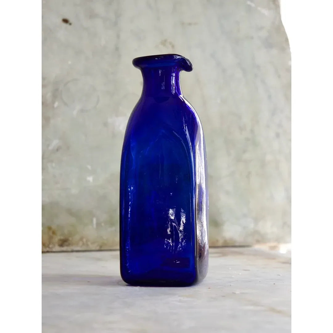 Frigo Avec Bec Bleu Foncé