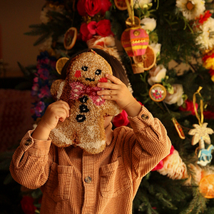 Ginger Bread Gift Hanger | GoodWeave Certified