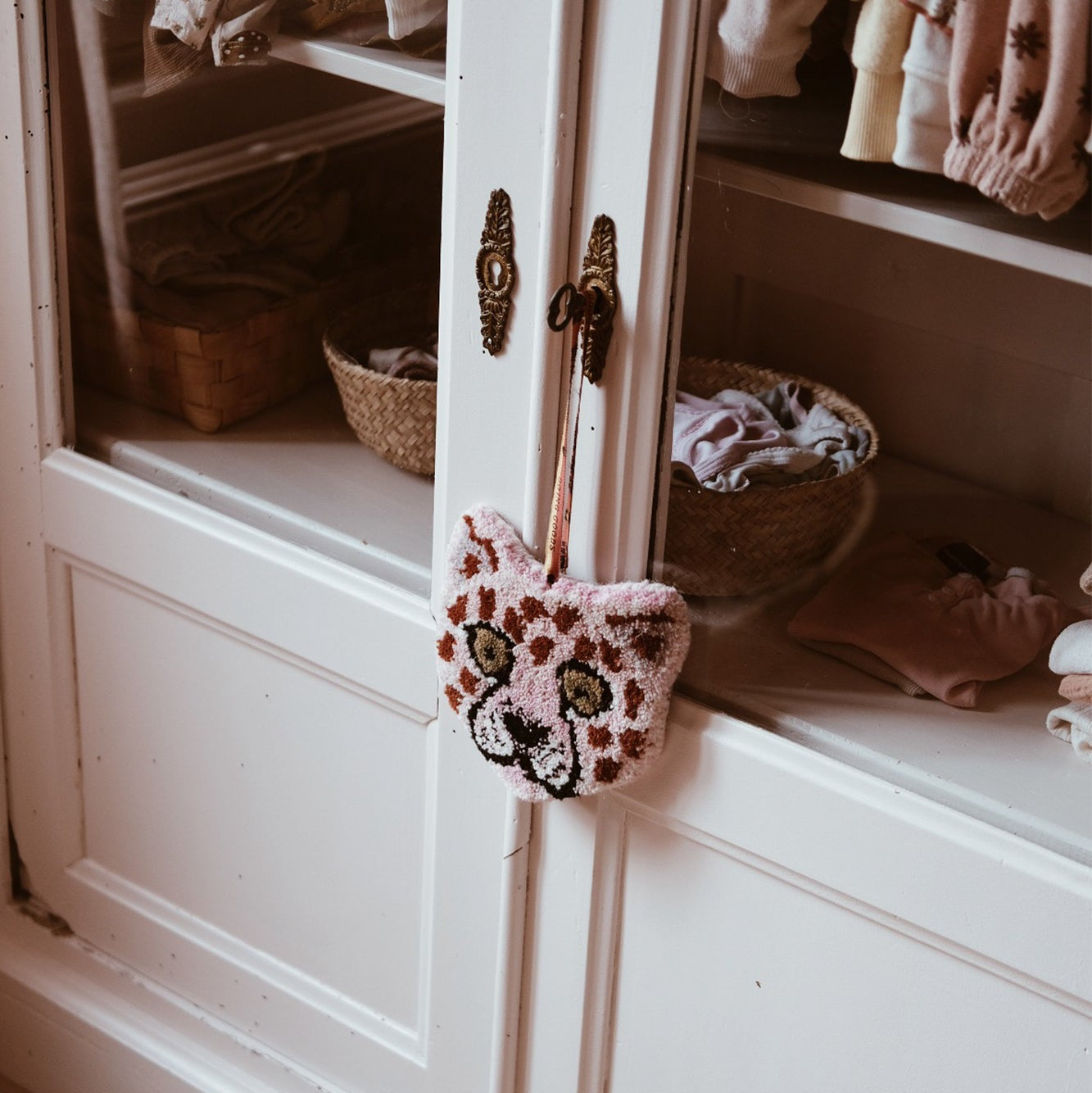 Lilly Leopard Gift Hanger | GoodWeave Certified