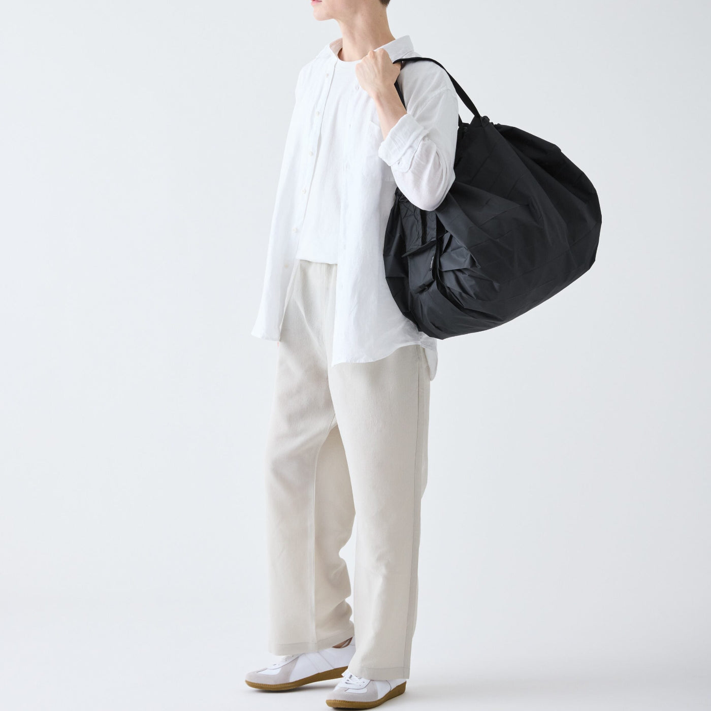Pleated Compact Bag | Jet Black | L