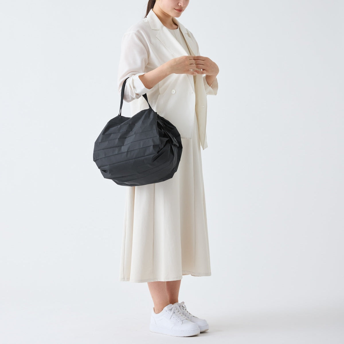 Pleated Compact Bag | Jet Black | M