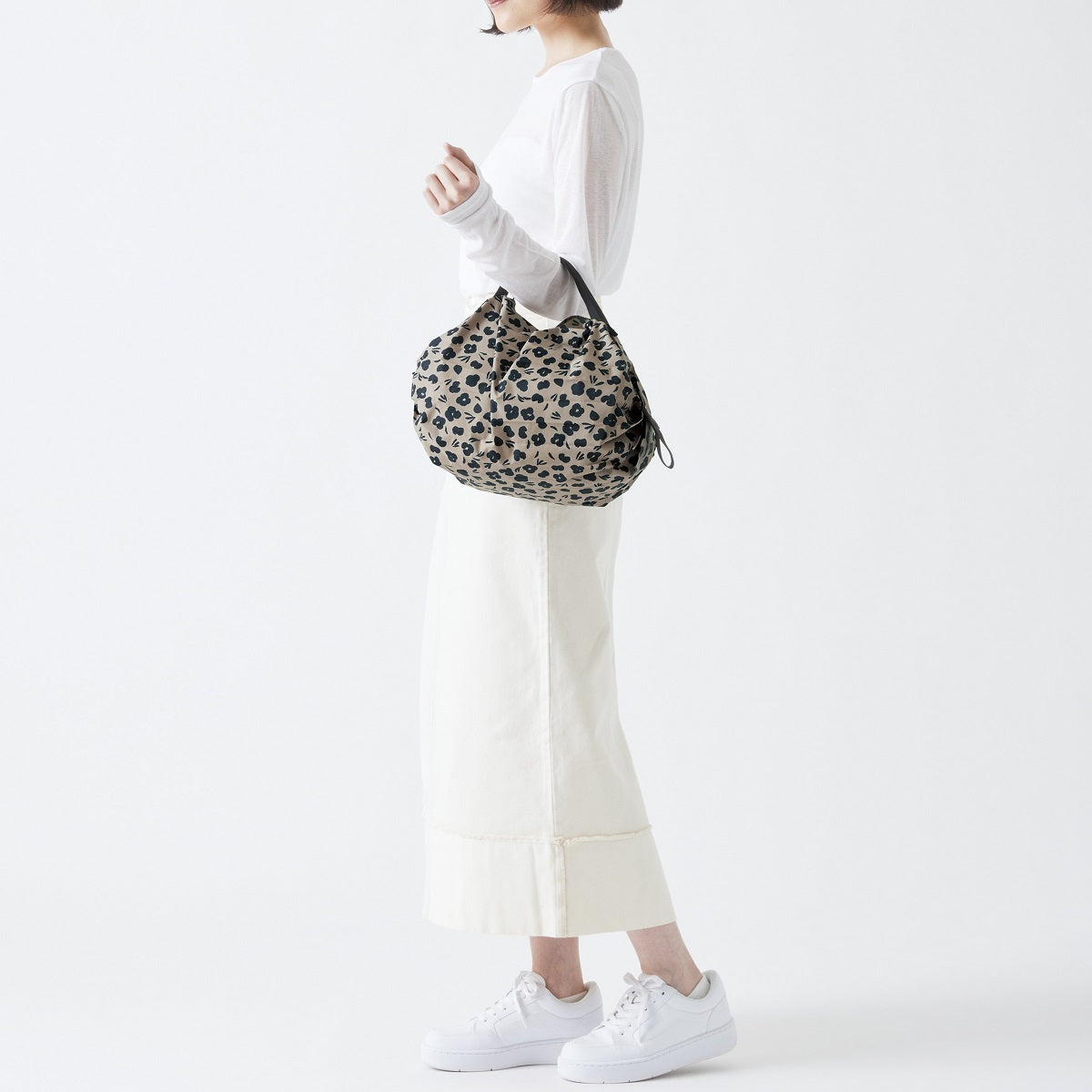 Pleated Compact Bag | Paw Marks | S