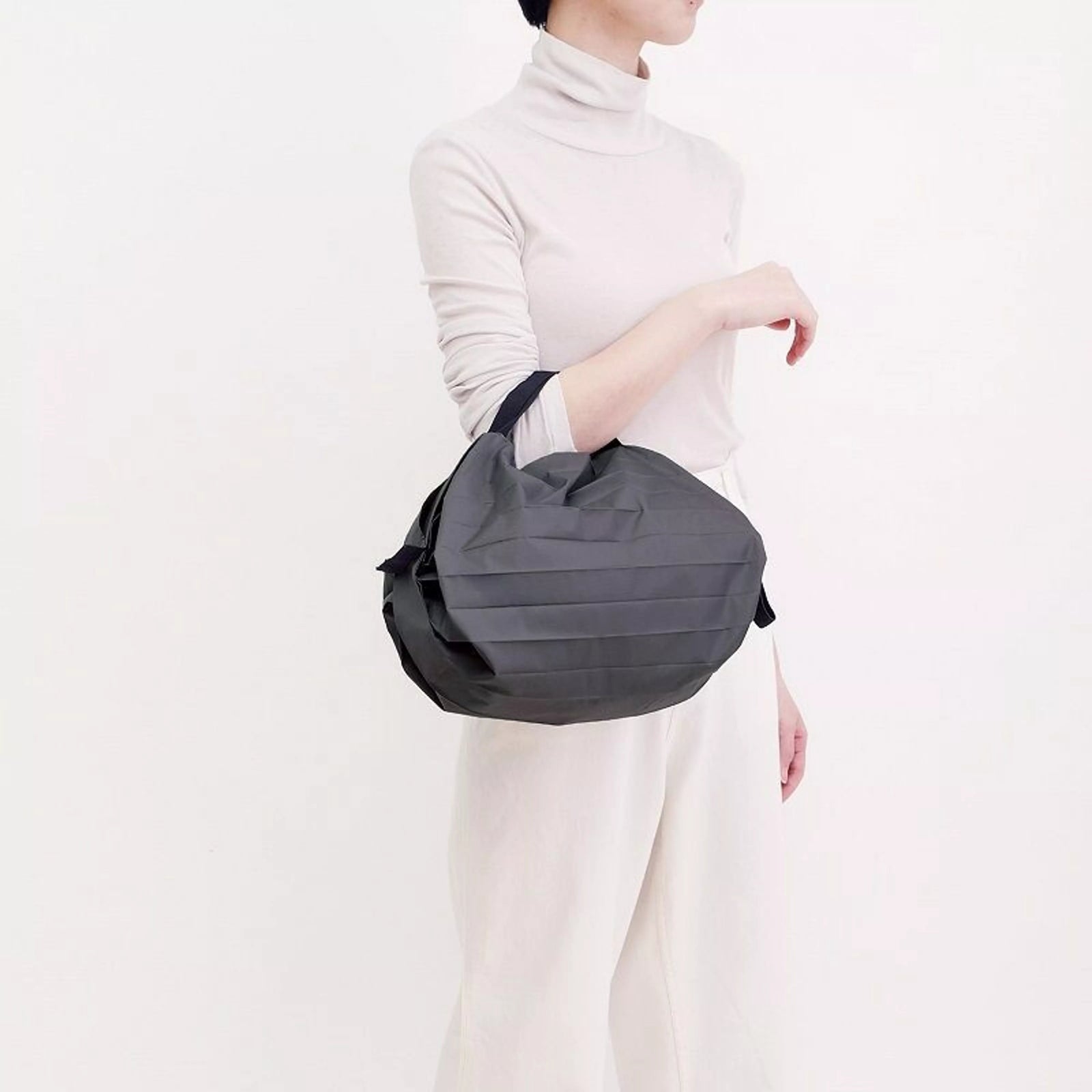 Pleated Compact Bag | Sumi | S