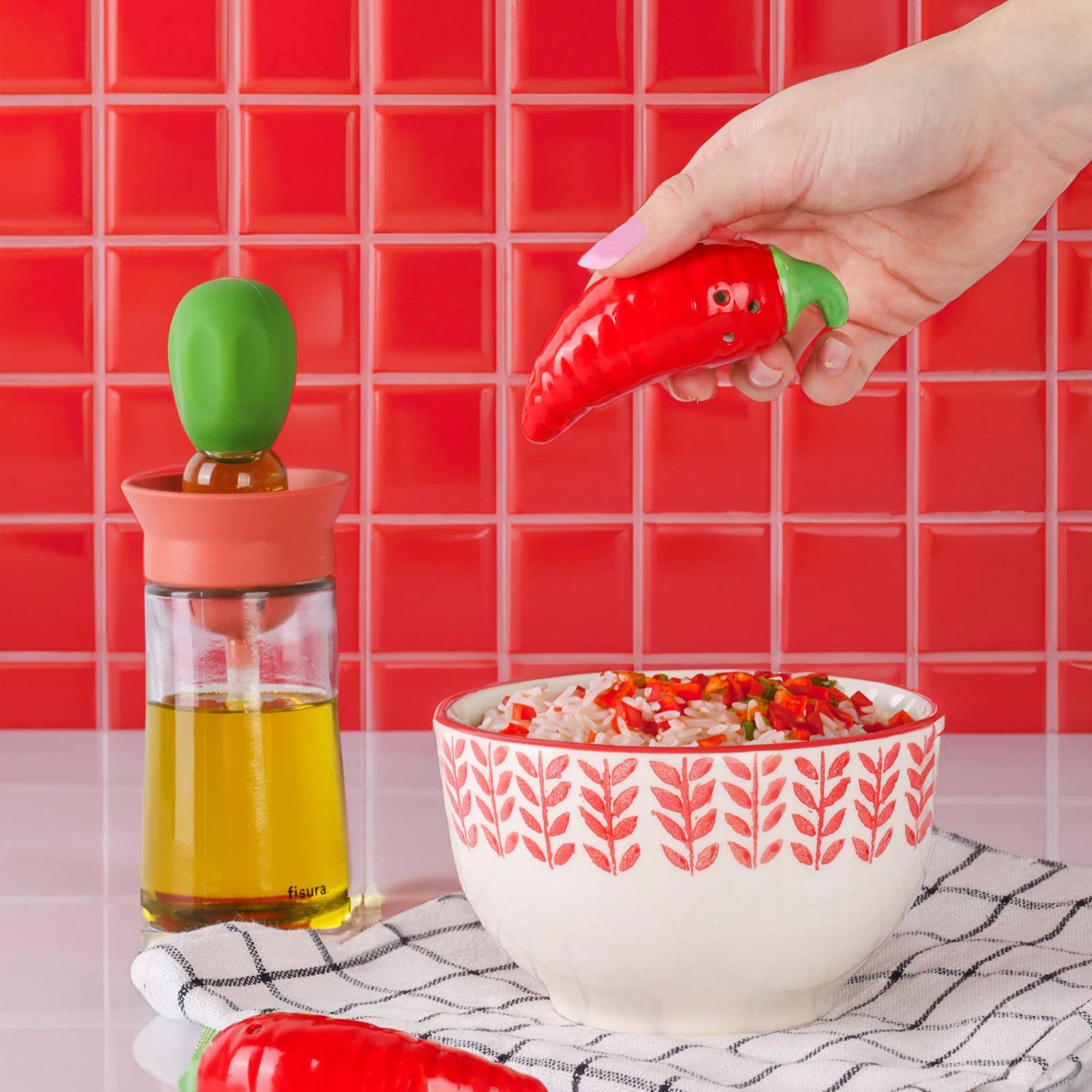 Salt and Pepper Shaker | Chilli