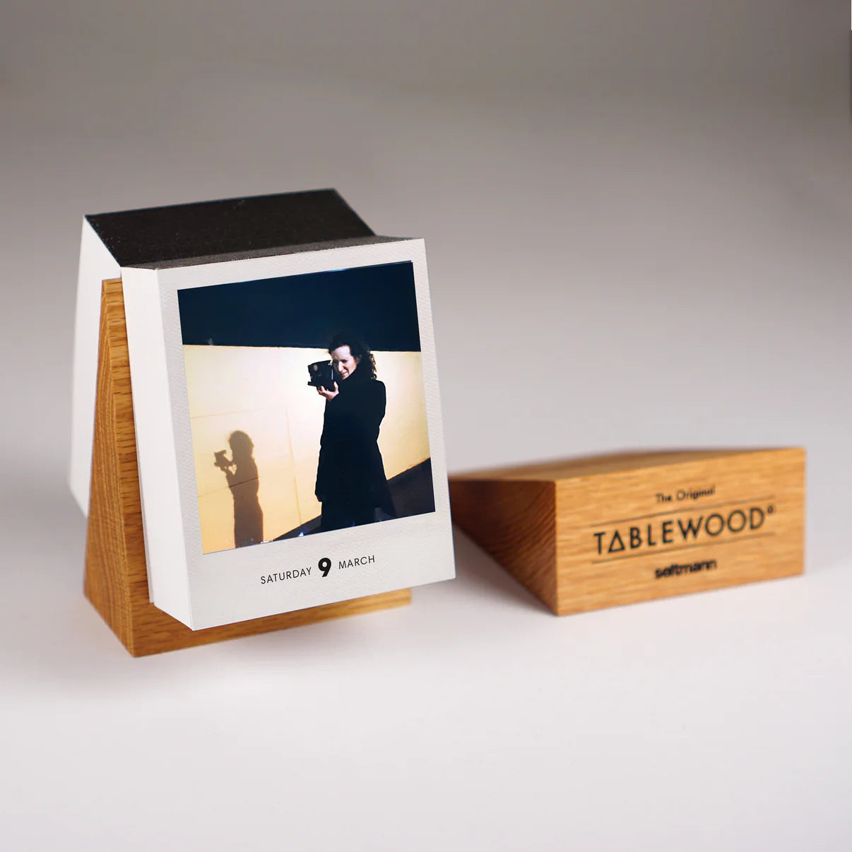 Calendar Wooden Stand