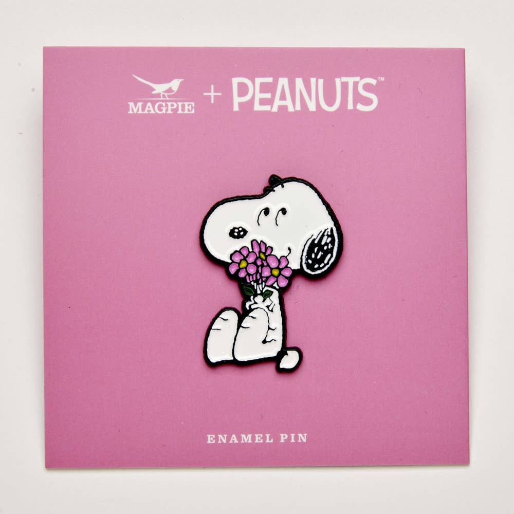 Peanuts Give Hugs Pin | Flowers