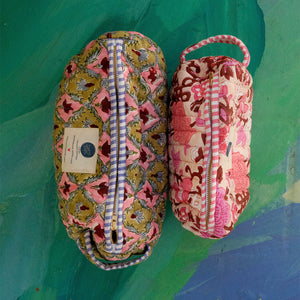 molly make up bag large styling