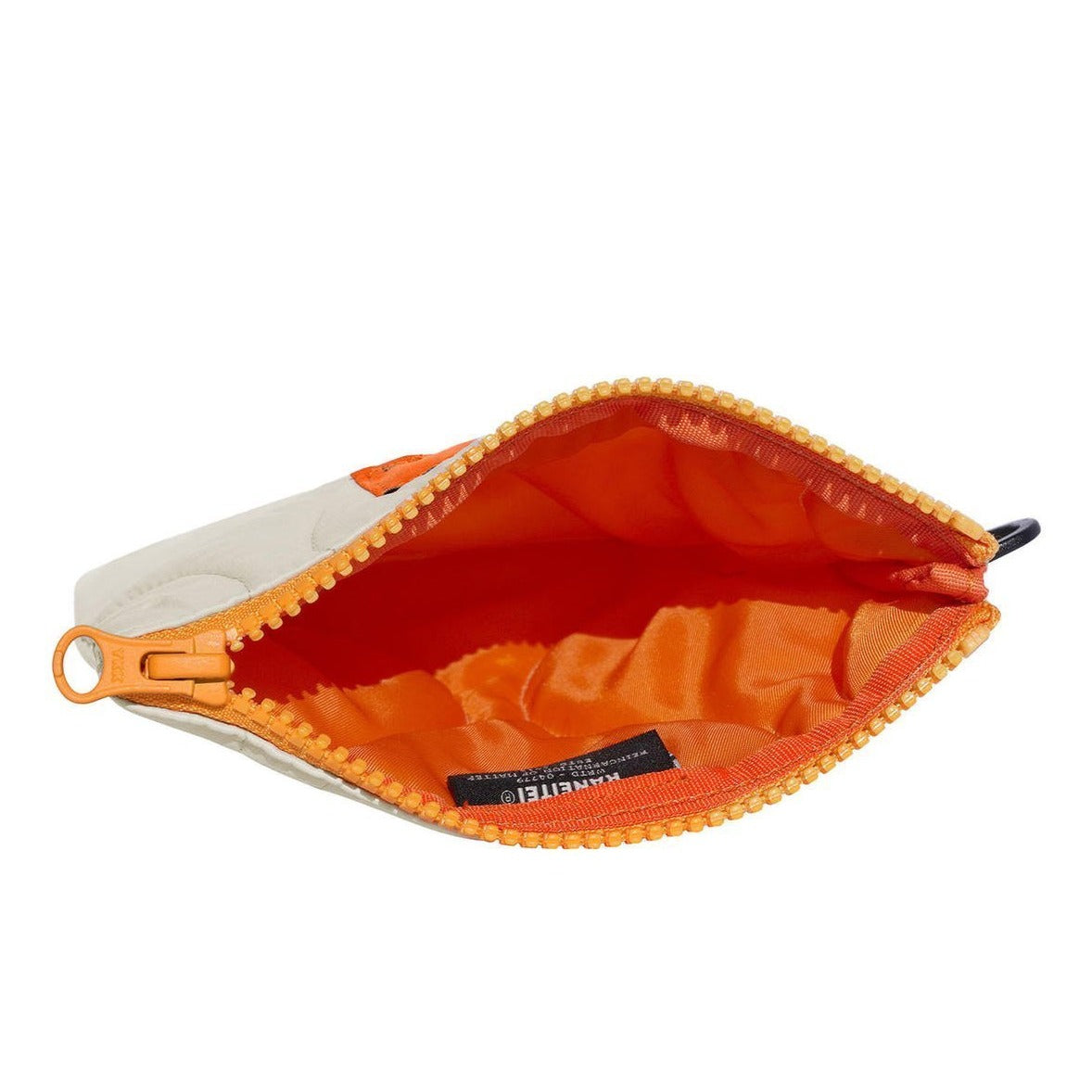 POM QUILTED FLAT POUCH M (IVORY) | RECYCLED