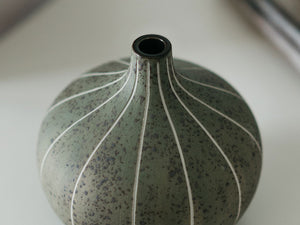 Green Gourd Vase