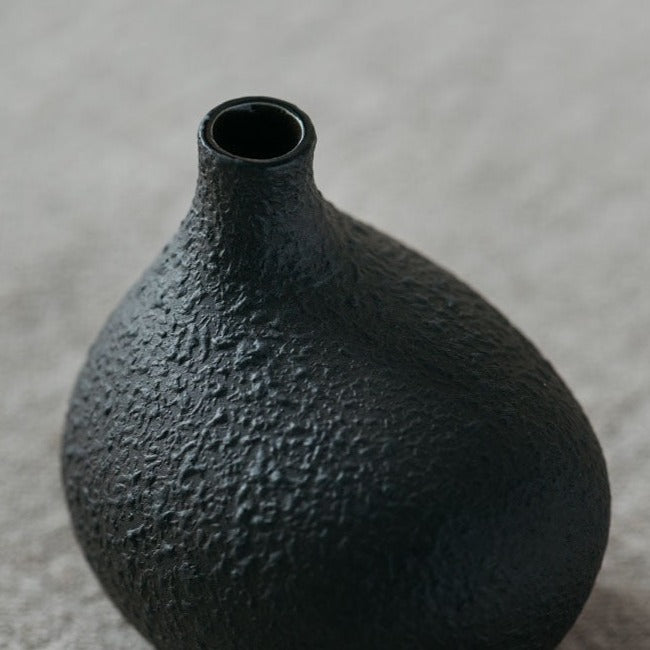 Schwarze Enten-Keramikvase
