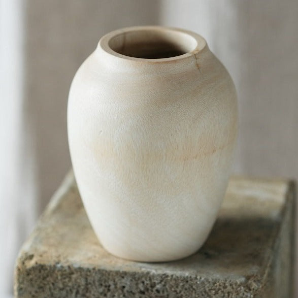 Urnenvase aus natürlichem Mangoholz