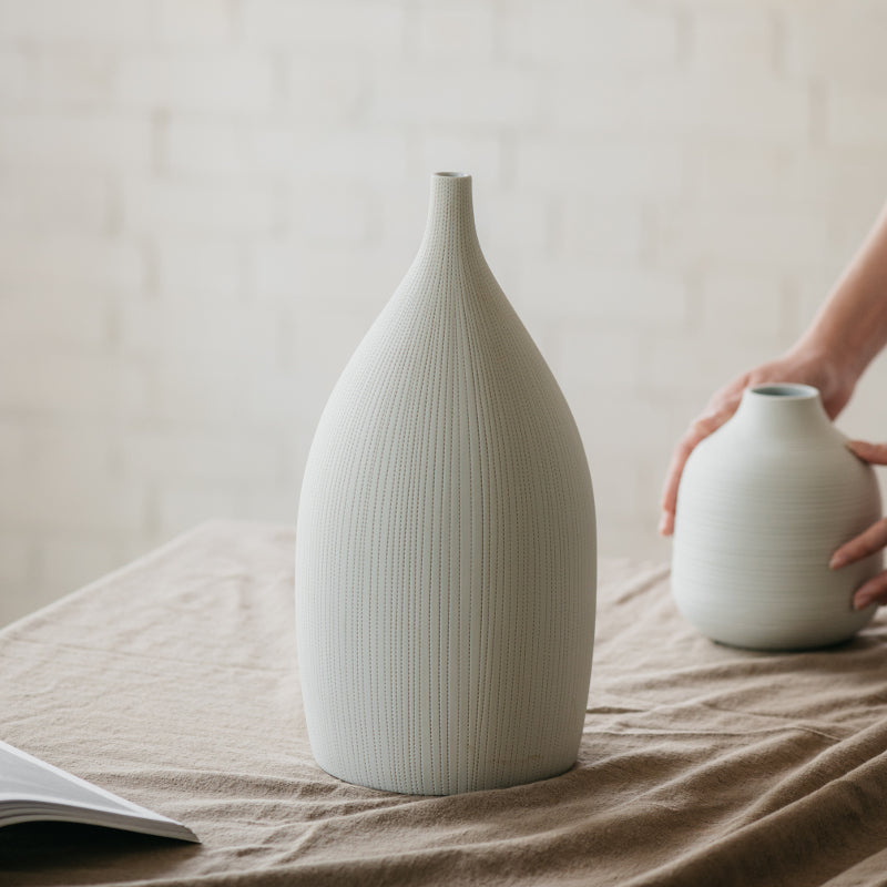 White Pinched Neck XL