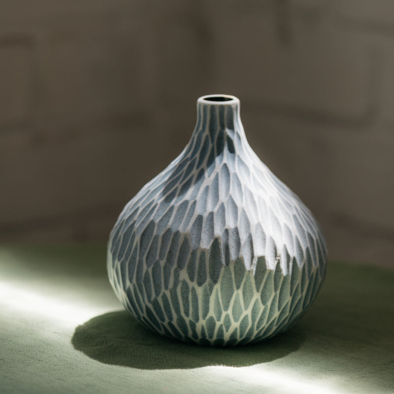 Gourd Vase in Pastel Blue/White