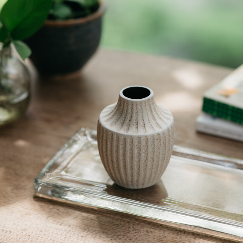 Sand White Urn Vase